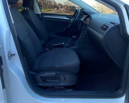 Белый Фольксваген Гольф, объемом двигателя 1.8 л и пробегом 141 тыс. км за 11300 $, фото 20 на Automoto.ua