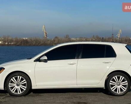 Белый Фольксваген Гольф, объемом двигателя 1.8 л и пробегом 141 тыс. км за 11300 $, фото 6 на Automoto.ua