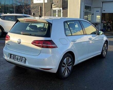 Белый Фольксваген Гольф, объемом двигателя 0 л и пробегом 126 тыс. км за 9300 $, фото 2 на Automoto.ua