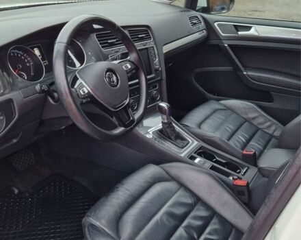 Білий Фольксваген Гольф, об'ємом двигуна 0 л та пробігом 63 тис. км за 7800 $, фото 4 на Automoto.ua