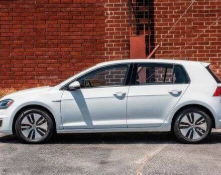 Білий Фольксваген Гольф, об'ємом двигуна 0 л та пробігом 120 тис. км за 10000 $, фото 7 на Automoto.ua