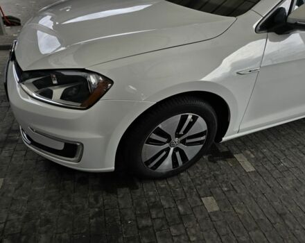 Белый Фольксваген Гольф, объемом двигателя 0 л и пробегом 99 тыс. км за 8900 $, фото 3 на Automoto.ua