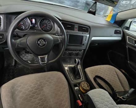 Белый Фольксваген Гольф, объемом двигателя 0 л и пробегом 99 тыс. км за 8900 $, фото 7 на Automoto.ua