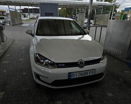 Белый Фольксваген Гольф, объемом двигателя 0 л и пробегом 99 тыс. км за 8900 $, фото 1 на Automoto.ua