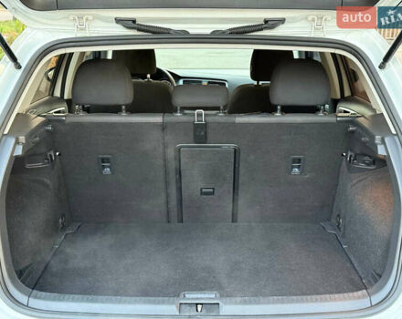 Белый Фольксваген Гольф, объемом двигателя 1.8 л и пробегом 149 тыс. км за 9799 $, фото 11 на Automoto.ua