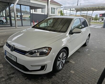 Белый Фольксваген Гольф, объемом двигателя 0 л и пробегом 99 тыс. км за 8900 $, фото 2 на Automoto.ua