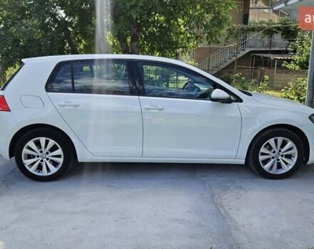 Белый Фольксваген Гольф, объемом двигателя 1.6 л и пробегом 197 тыс. км за 13800 $, фото 2 на Automoto.ua
