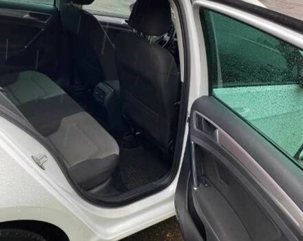 Белый Фольксваген Гольф, объемом двигателя 0 л и пробегом 122 тыс. км за 8200 $, фото 8 на Automoto.ua