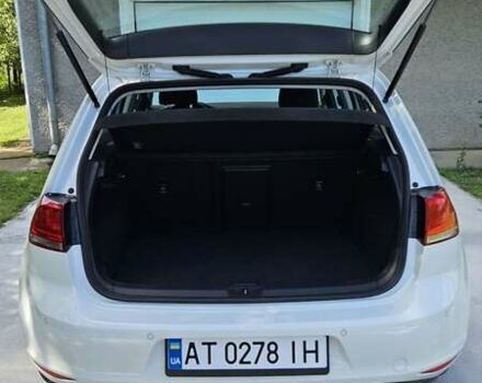 Белый Фольксваген Гольф, объемом двигателя 1.6 л и пробегом 197 тыс. км за 13800 $, фото 3 на Automoto.ua