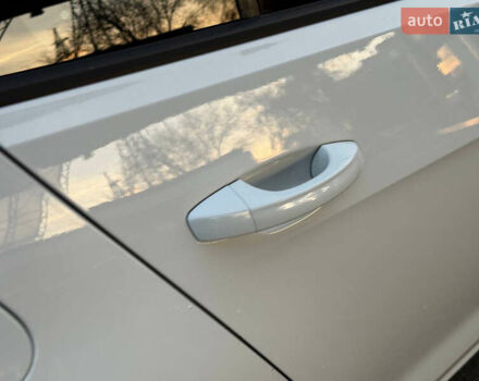 Белый Фольксваген Гольф, объемом двигателя 1.8 л и пробегом 149 тыс. км за 9799 $, фото 25 на Automoto.ua