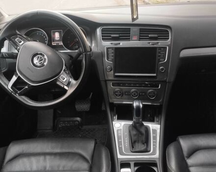 Белый Фольксваген Гольф, объемом двигателя 0 л и пробегом 128 тыс. км за 9200 $, фото 1 на Automoto.ua