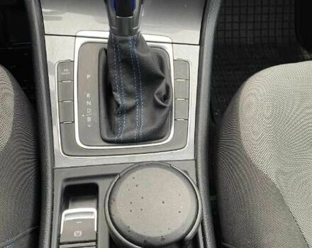 Белый Фольксваген Гольф, объемом двигателя 0 л и пробегом 122 тыс. км за 8200 $, фото 4 на Automoto.ua