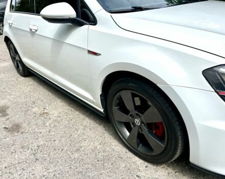 Белый Фольксваген Гольф, объемом двигателя 2 л и пробегом 168 тыс. км за 12999 $, фото 18 на Automoto.ua