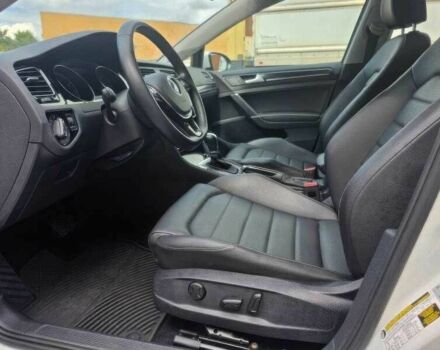 Белый Фольксваген Гольф, объемом двигателя 1.8 л и пробегом 119 тыс. км за 2900 $, фото 8 на Automoto.ua