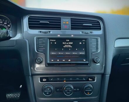 Білий Фольксваген Гольф, об'ємом двигуна 0 л та пробігом 78 тис. км за 6600 $, фото 11 на Automoto.ua