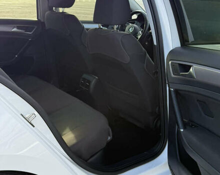 Білий Фольксваген Гольф, об'ємом двигуна 0 л та пробігом 36 тис. км за 12500 $, фото 8 на Automoto.ua