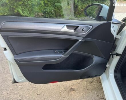 Білий Фольксваген Гольф, об'ємом двигуна 1.8 л та пробігом 79 тис. км за 15990 $, фото 11 на Automoto.ua