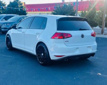 Белый Фольксваген Гольф, объемом двигателя 2 л и пробегом 66 тыс. км за 8700 $, фото 5 на Automoto.ua