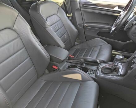 Белый Фольксваген Гольф, объемом двигателя 2 л и пробегом 69 тыс. км за 8000 $, фото 12 на Automoto.ua