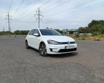 Белый Фольксваген Гольф, объемом двигателя 0 л и пробегом 95 тыс. км за 15999 $, фото 2 на Automoto.ua