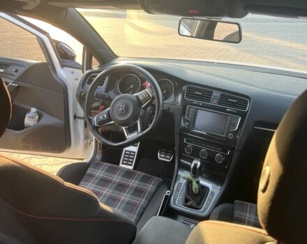 Белый Фольксваген Гольф, объемом двигателя 2 л и пробегом 156 тыс. км за 14000 $, фото 10 на Automoto.ua