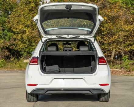 Белый Фольксваген Гольф, объемом двигателя 0 л и пробегом 63 тыс. км за 8200 $, фото 10 на Automoto.ua