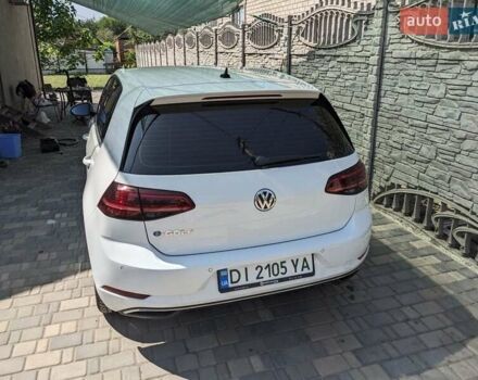 Белый Фольксваген Гольф, объемом двигателя 0 л и пробегом 165 тыс. км за 13200 $, фото 6 на Automoto.ua