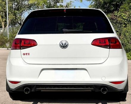 Белый Фольксваген Гольф, объемом двигателя 2 л и пробегом 67 тыс. км за 13000 $, фото 4 на Automoto.ua