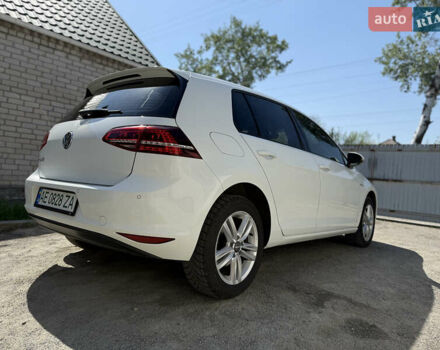 Фольксваген Гольф 2017 в Днепре (Днепропетровске) на Automoto.ua Белый Фольксваген Гольф, объемом двигателя 0 л и пробегом 113 тыс. км за 9200 $, фото 31 на Automoto.ua