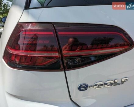Белый Фольксваген Гольф, объемом двигателя 0 л и пробегом 165 тыс. км за 13200 $, фото 5 на Automoto.ua