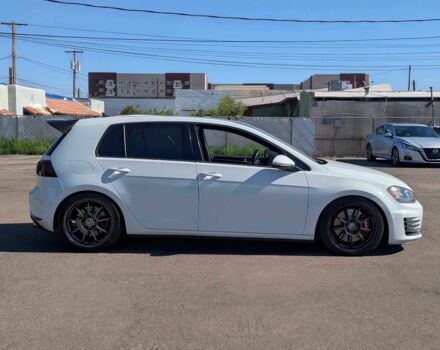 Белый Фольксваген Гольф, объемом двигателя 2 л и пробегом 69 тыс. км за 8000 $, фото 7 на Automoto.ua