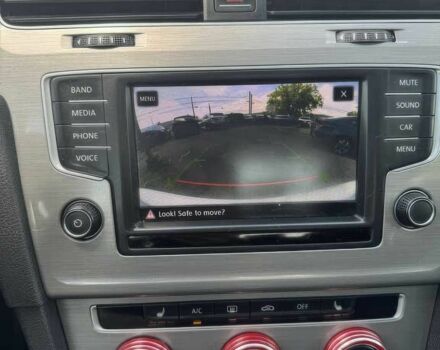 Белый Фольксваген Гольф, объемом двигателя 1.8 л и пробегом 70 тыс. км за 7800 $, фото 10 на Automoto.ua