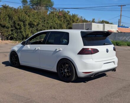 Белый Фольксваген Гольф, объемом двигателя 2 л и пробегом 69 тыс. км за 8000 $, фото 6 на Automoto.ua