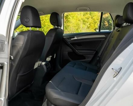 Белый Фольксваген Гольф, объемом двигателя 0 л и пробегом 66 тыс. км за 10000 $, фото 8 на Automoto.ua