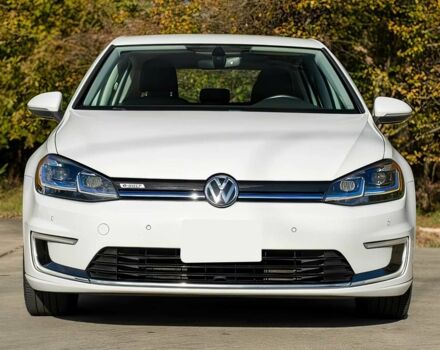 Белый Фольксваген Гольф, объемом двигателя 0 л и пробегом 58 тыс. км за 4500 $, фото 1 на Automoto.ua