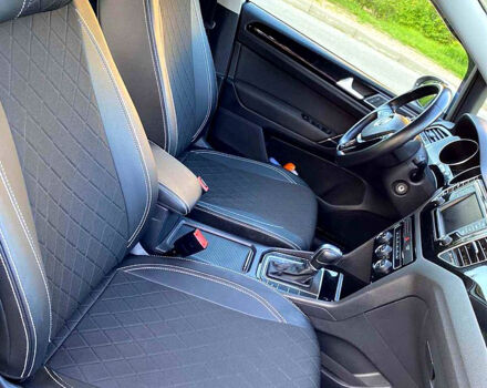 Білий Фольксваген Гольф, об'ємом двигуна 1.6 л та пробігом 203 тис. км за 12300 $, фото 6 на Automoto.ua