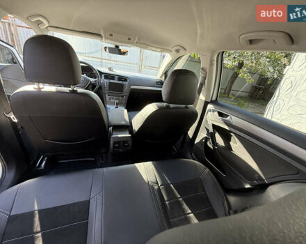 Фольксваген Гольф 2017 в Днепре (Днепропетровске) на Automoto.ua Белый Фольксваген Гольф, объемом двигателя 0 л и пробегом 113 тыс. км за 9200 $, фото 37 на Automoto.ua