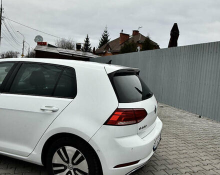 Білий Фольксваген Гольф, об'ємом двигуна 0 л та пробігом 137 тис. км за 11300 $, фото 8 на Automoto.ua