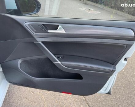 Білий Фольксваген Гольф, об'ємом двигуна 1.8 л та пробігом 79 тис. км за 15990 $, фото 24 на Automoto.ua