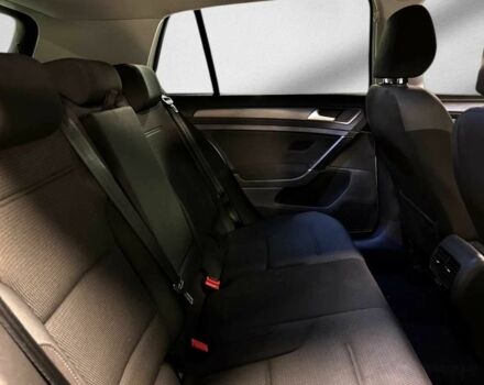 Белый Фольксваген Гольф, объемом двигателя 0 л и пробегом 98 тыс. км за 12800 $, фото 5 на Automoto.ua