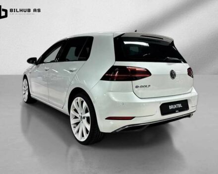 Белый Фольксваген Гольф, объемом двигателя 0 л и пробегом 98 тыс. км за 12800 $, фото 3 на Automoto.ua