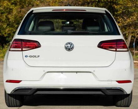 Белый Фольксваген Гольф, объемом двигателя 0 л и пробегом 66 тыс. км за 5500 $, фото 2 на Automoto.ua