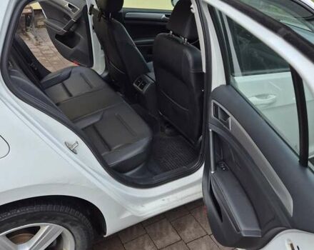 Белый Фольксваген Гольф, объемом двигателя 1.8 л и пробегом 127 тыс. км за 13000 $, фото 6 на Automoto.ua