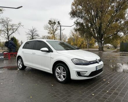 Белый Фольксваген Гольф, объемом двигателя 0 л и пробегом 113 тыс. км за 9200 $, фото 3 на Automoto.ua