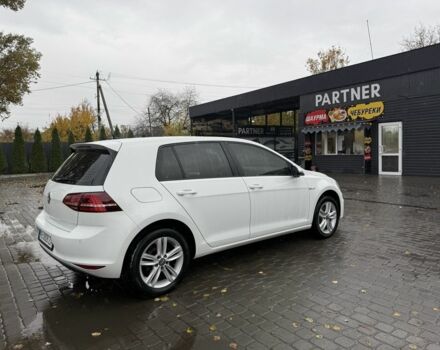 Белый Фольксваген Гольф, объемом двигателя 0 л и пробегом 113 тыс. км за 9200 $, фото 2 на Automoto.ua