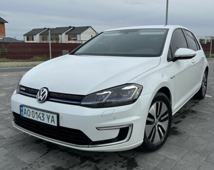 Белый Фольксваген Гольф, объемом двигателя 0 л и пробегом 98 тыс. км за 12800 $, фото 3 на Automoto.ua