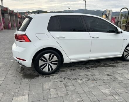 Белый Фольксваген Гольф, объемом двигателя 0 л и пробегом 98 тыс. км за 12800 $, фото 6 на Automoto.ua