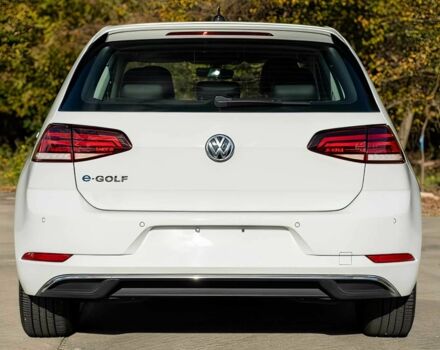 Белый Фольксваген Гольф, объемом двигателя 0 л и пробегом 58 тыс. км за 4500 $, фото 3 на Automoto.ua