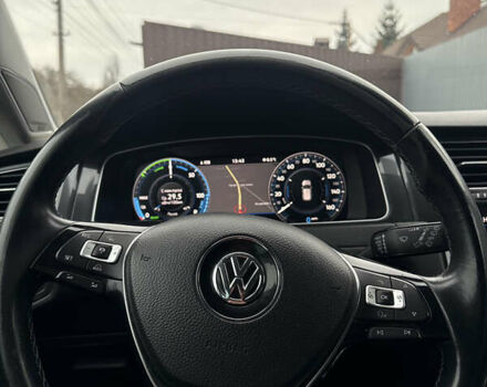 Білий Фольксваген Гольф, об'ємом двигуна 0 л та пробігом 137 тис. км за 11300 $, фото 39 на Automoto.ua