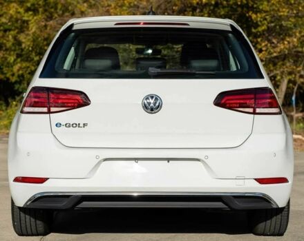 Белый Фольксваген Гольф, объемом двигателя 0 л и пробегом 62 тыс. км за 5500 $, фото 3 на Automoto.ua